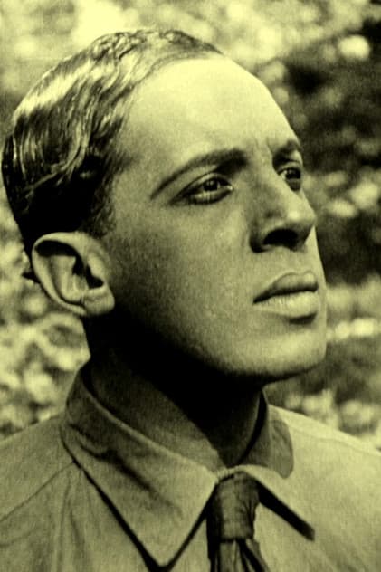 Actor Walker Thompson