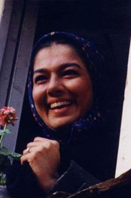 Actor Poupak Goldarre