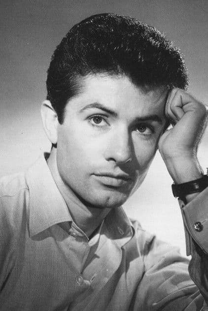 Actor George Chakiris