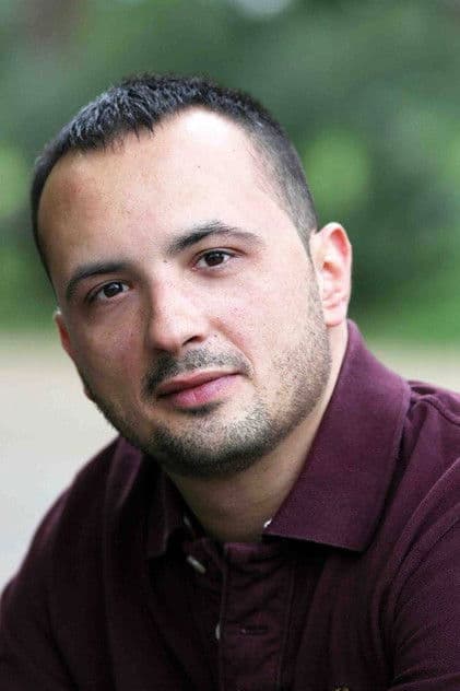 Actor Simone Crisari