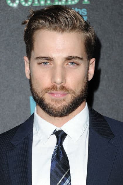 Actor Dustin Milligan