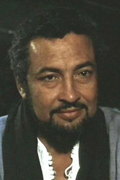 Actor Hassan Essakali