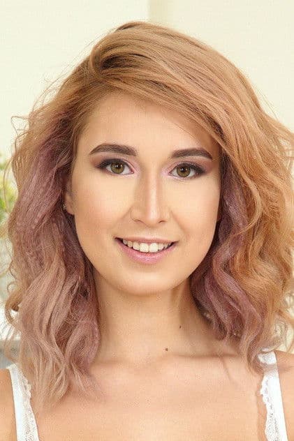 Actor Iris Kiss Kiss