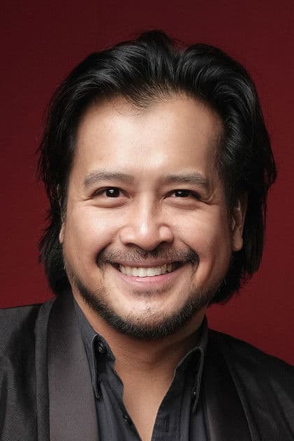 Actor Lorenz Martinez