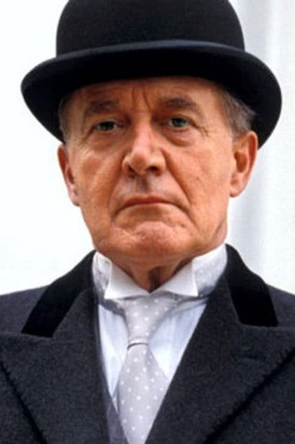 Actor Donald Hewlett