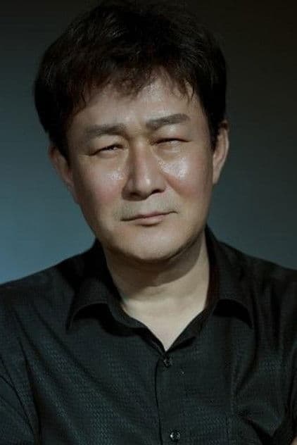 Actor Son Sung-ho