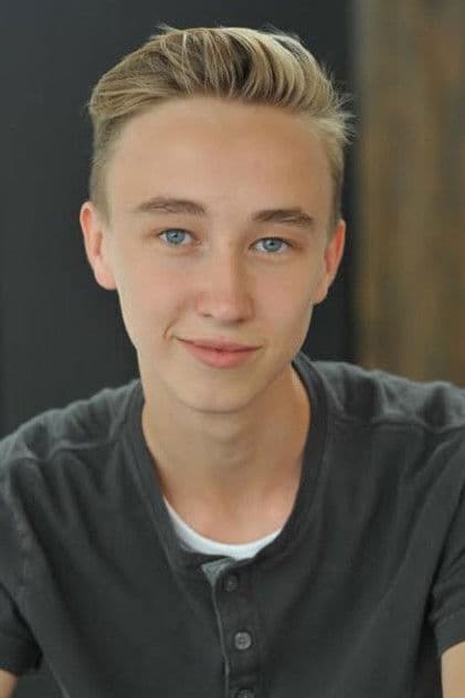 Actor Ruairi MacDonald