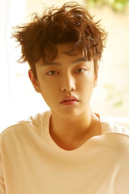 Actor Shin Won-ho