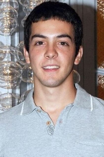 Actor Adrián Marín