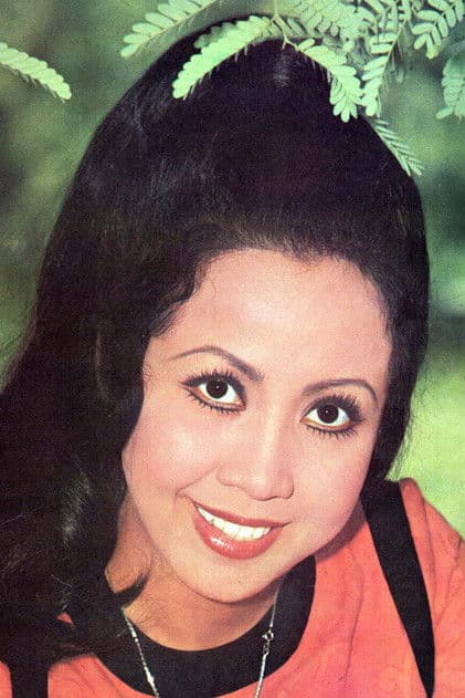 Actor Sasithorn Phetrung