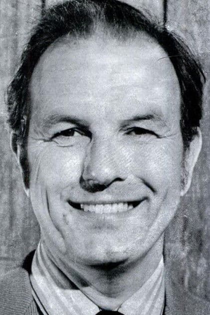 Actor Charles Kissinger