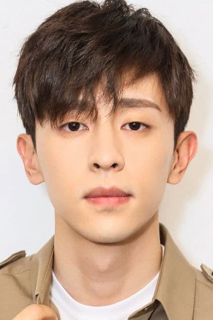 Actor Deng Lun