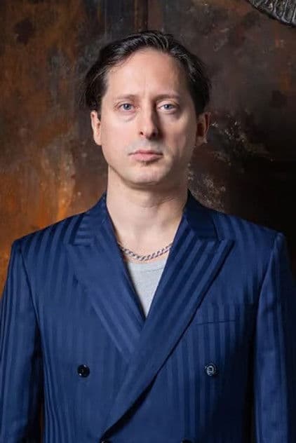 Actor Carl Barât