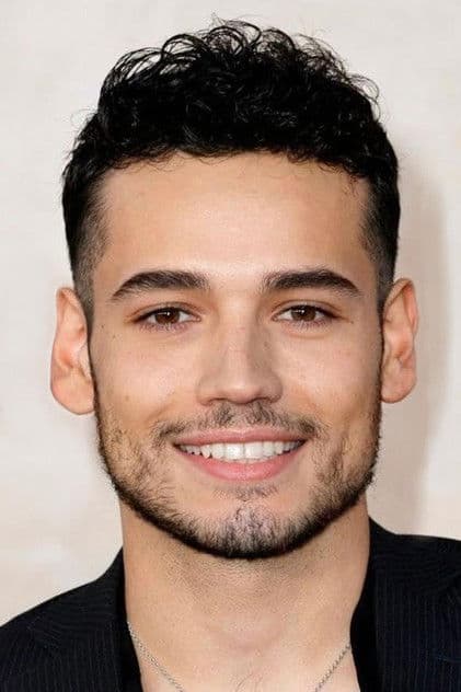 Actor Alejandro Akara