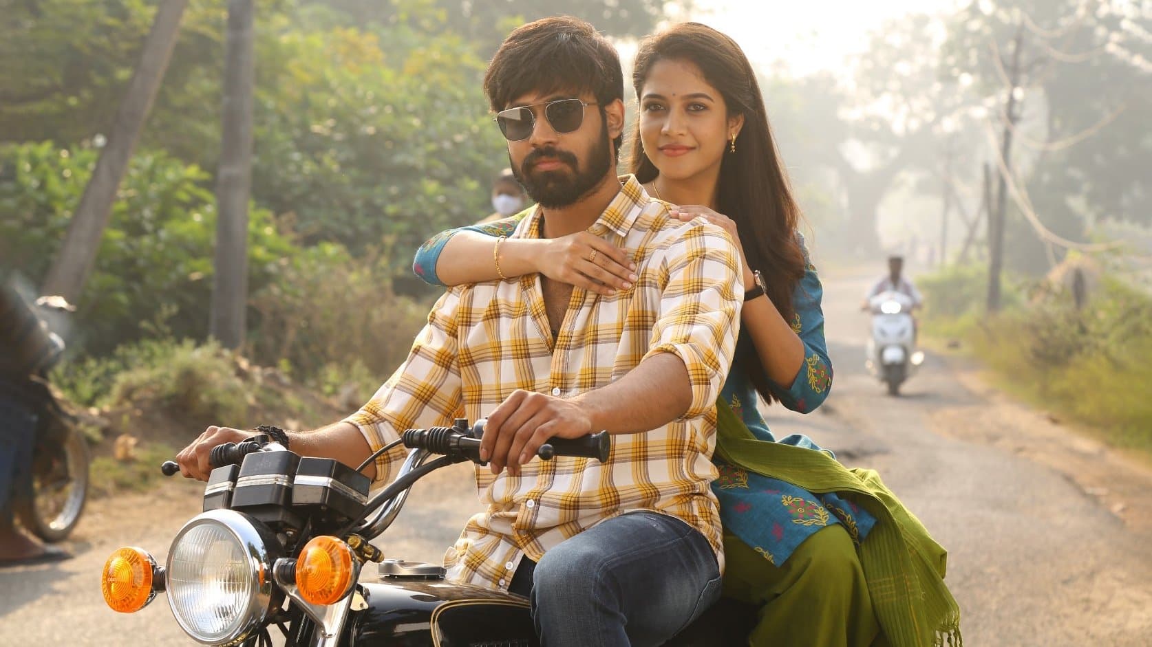 Poster backdrop for Sri Sri Sri Raja Vaaru