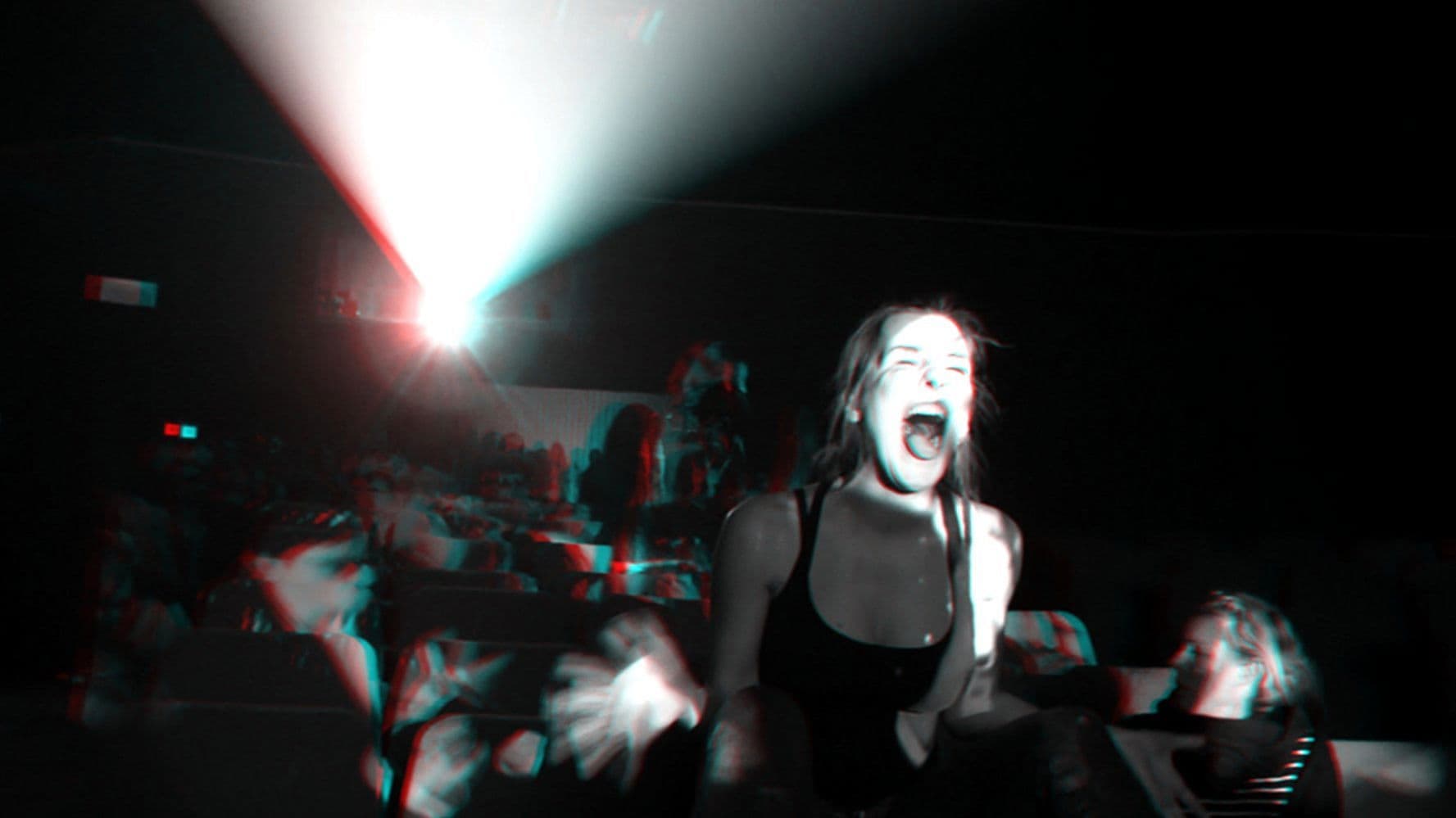 Poster backdrop for A Caverna