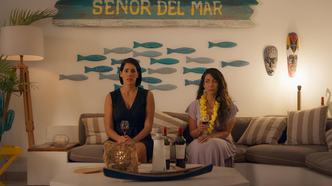 Poster backdrop for Medias hermanas