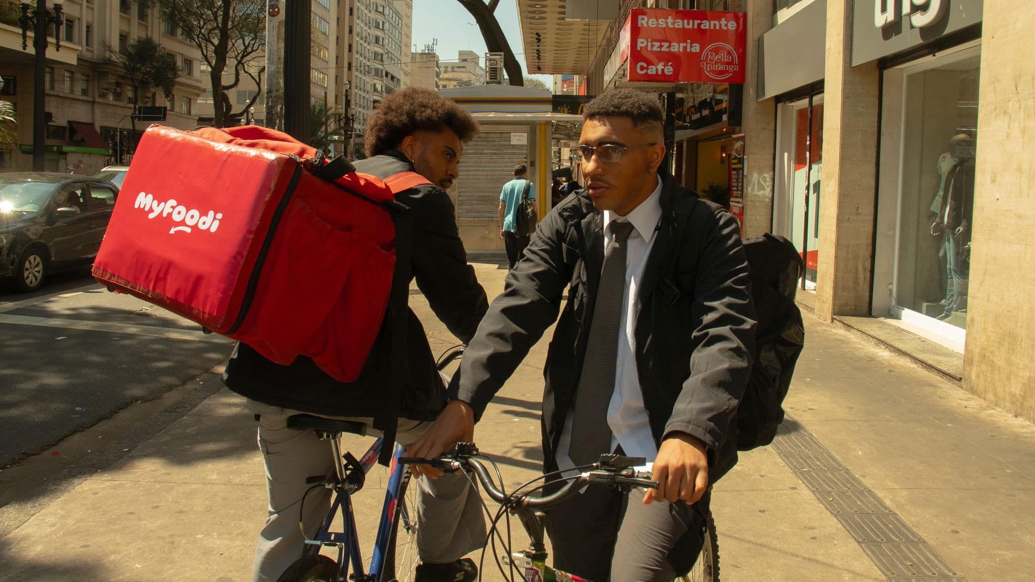 Poster backdrop for Precariado