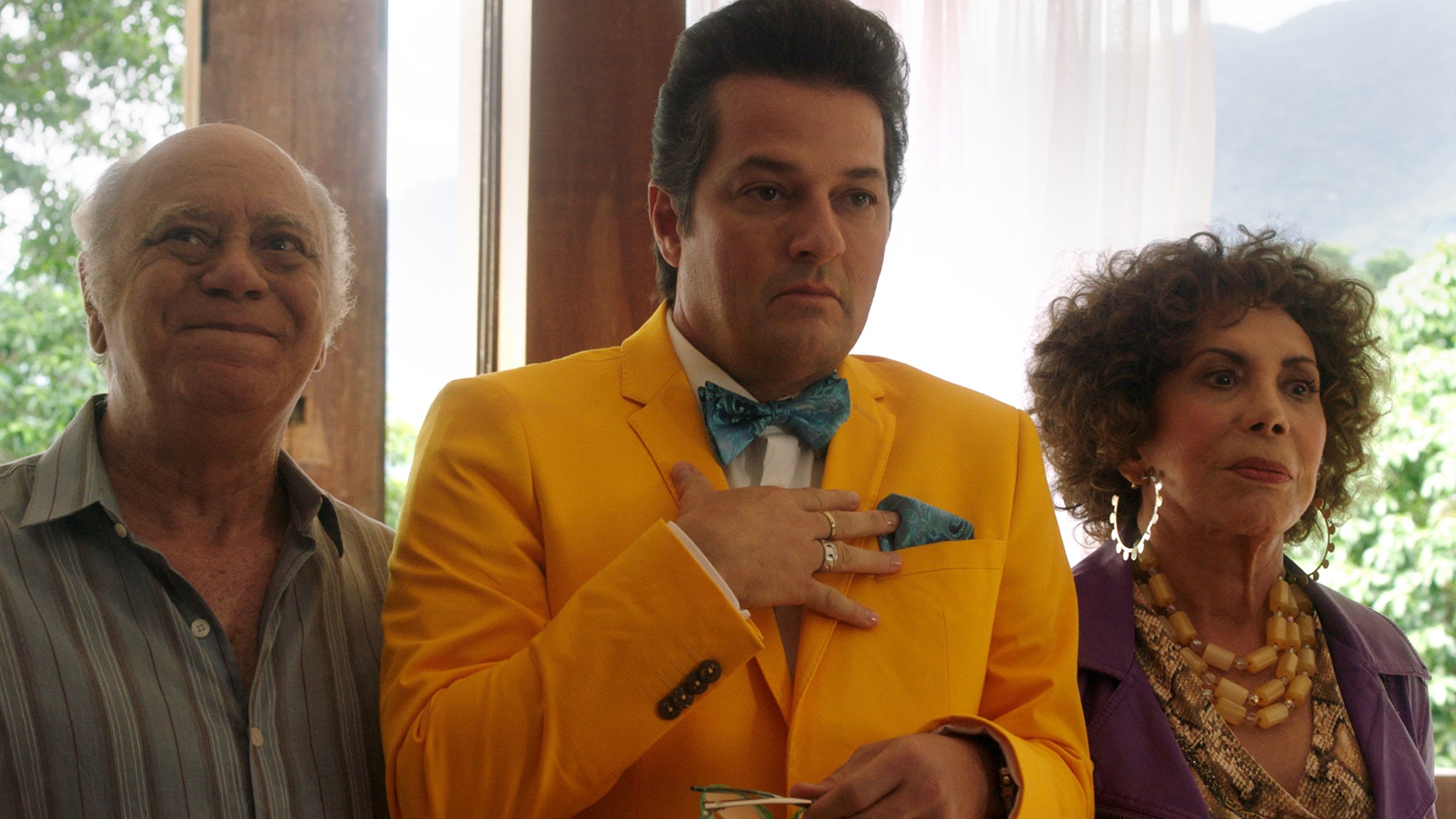 Poster backdrop for Crô em Família