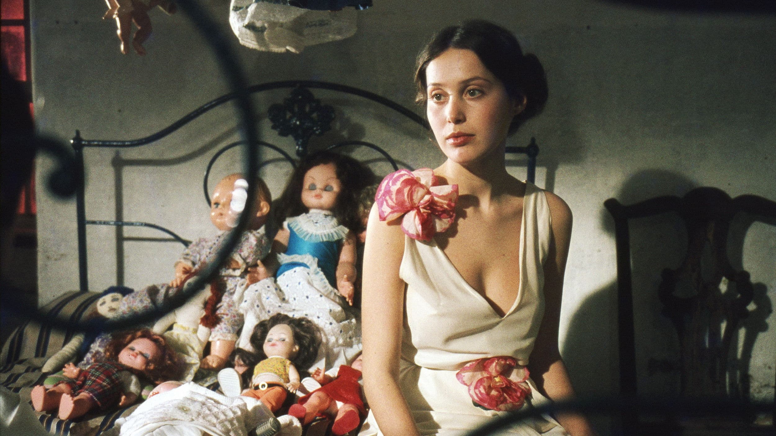 Poster backdrop for Three Crowns of the Sailor