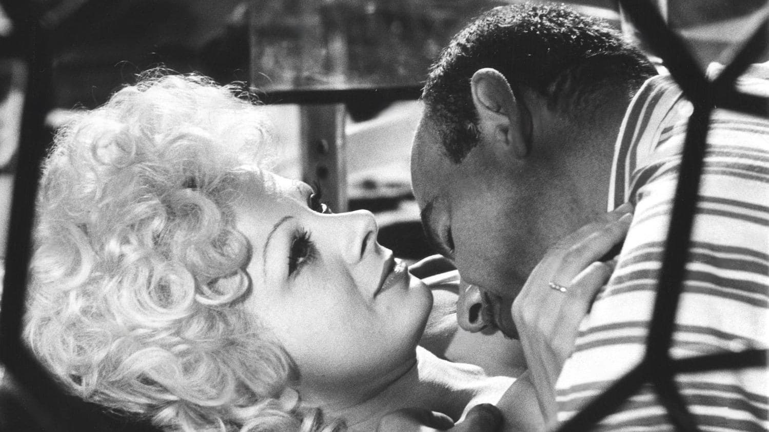 Poster backdrop for Woman Is a Wonderful Thing