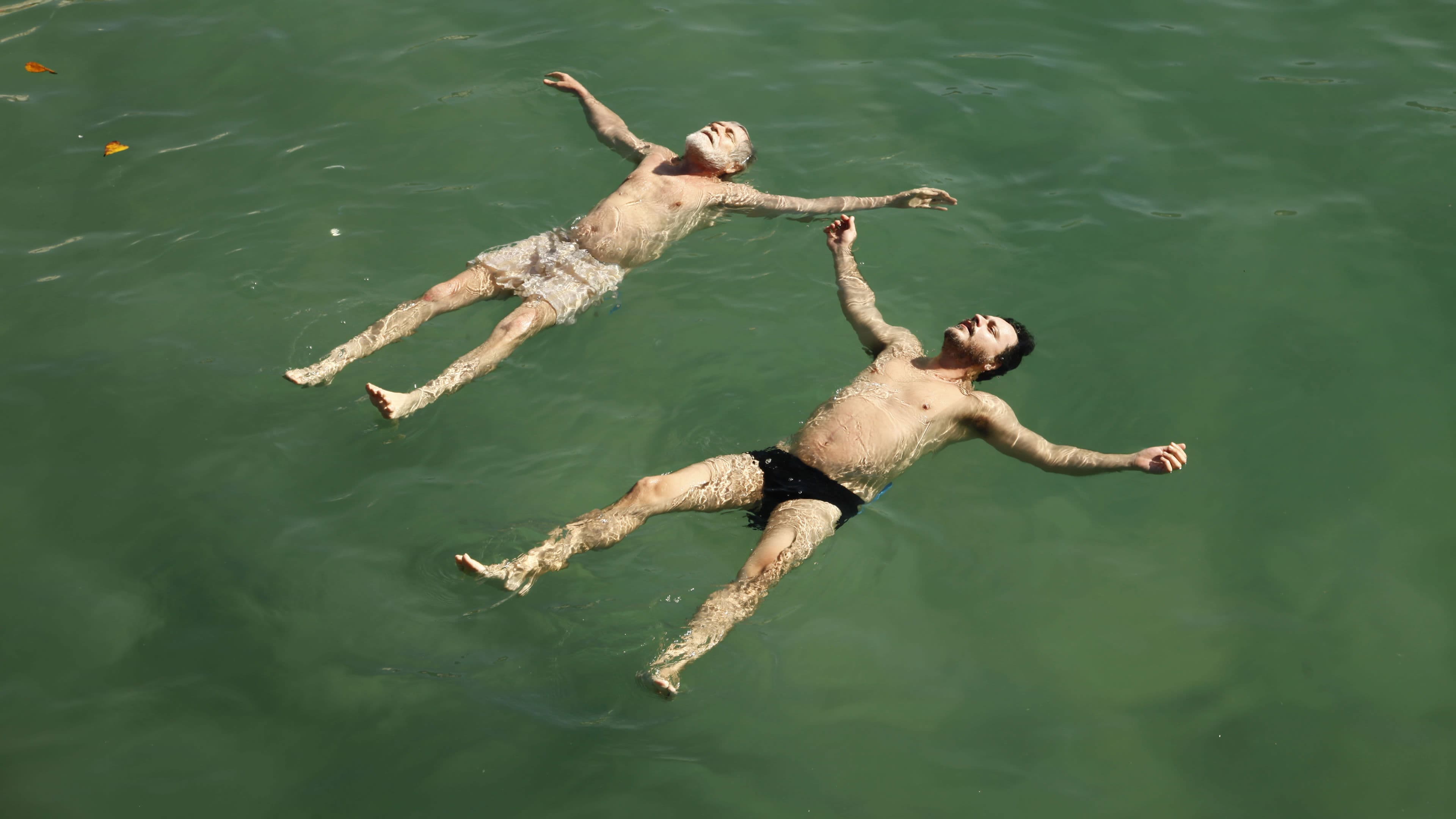 Poster backdrop for Antes Que Eu Me Esqueça