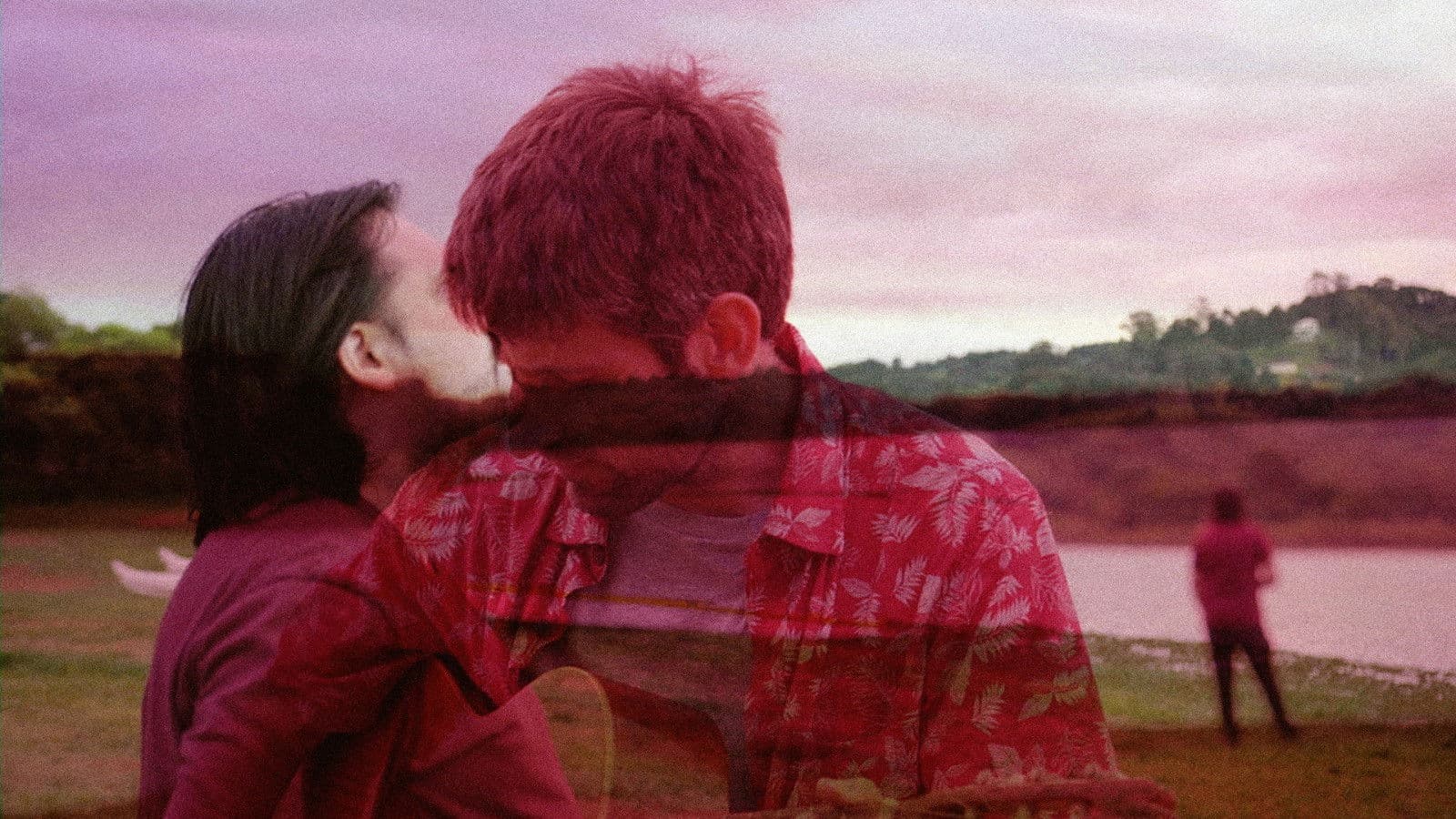 Poster backdrop for Fale Comigo Verão: O diário de um cineasta amador