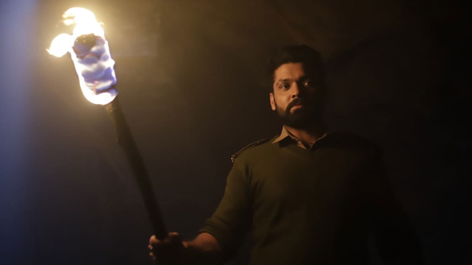 Poster backdrop for Avane Srimannarayana