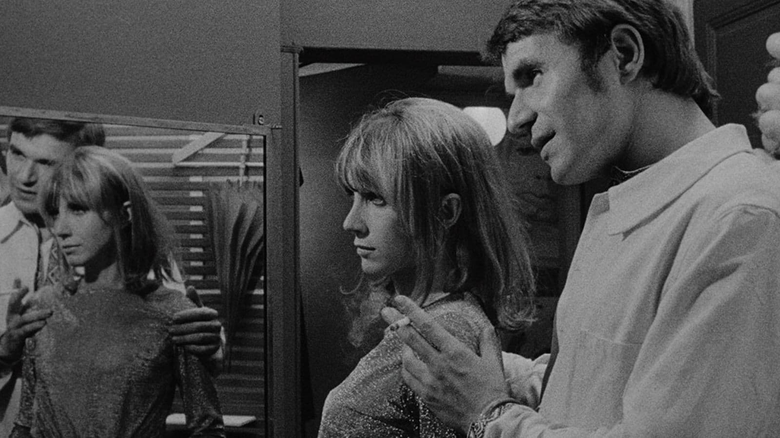 Poster backdrop for L'Amour fou