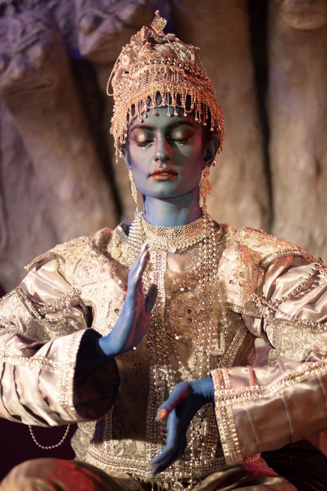 Poster backdrop for Thieves