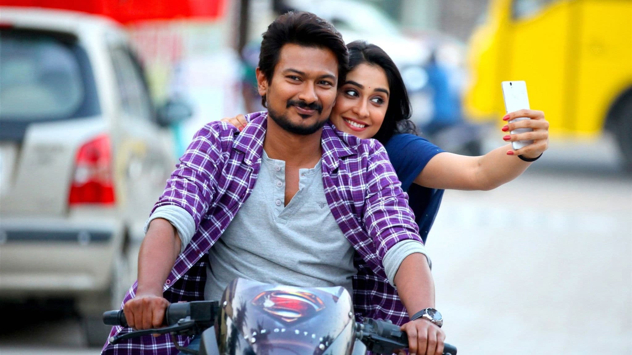 Poster backdrop for Saravanan Irukka Bayamaen