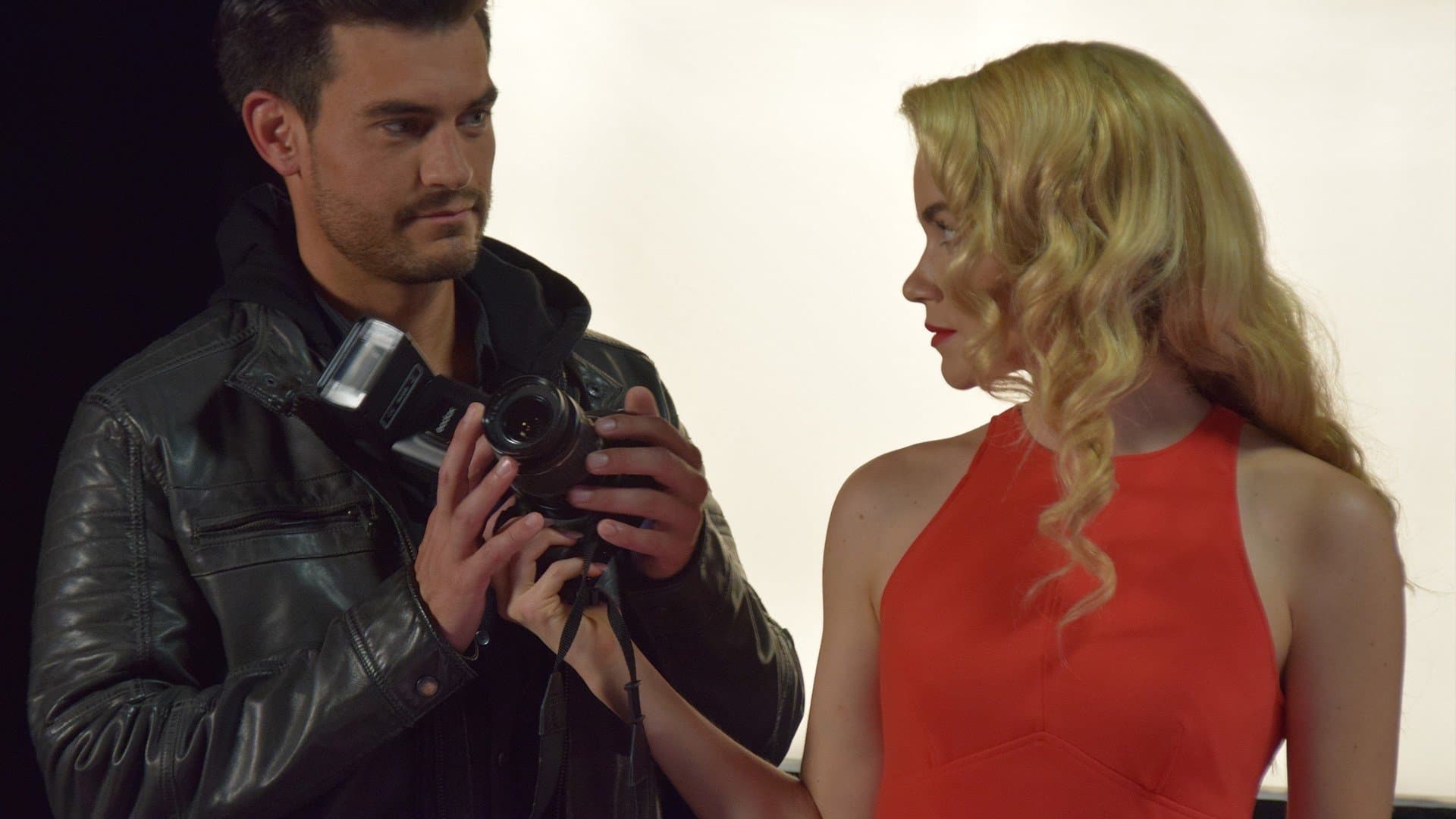 Poster backdrop for If Looks Could Kill