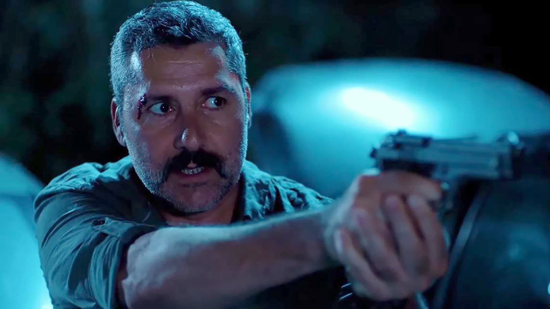 Poster backdrop for En Uzun Gece