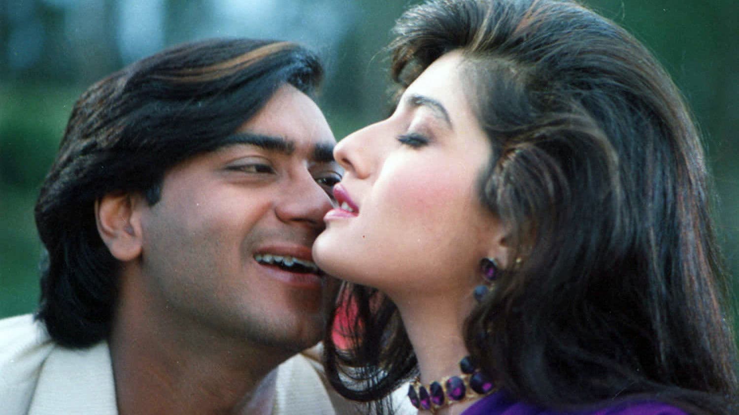 Poster backdrop for Gair