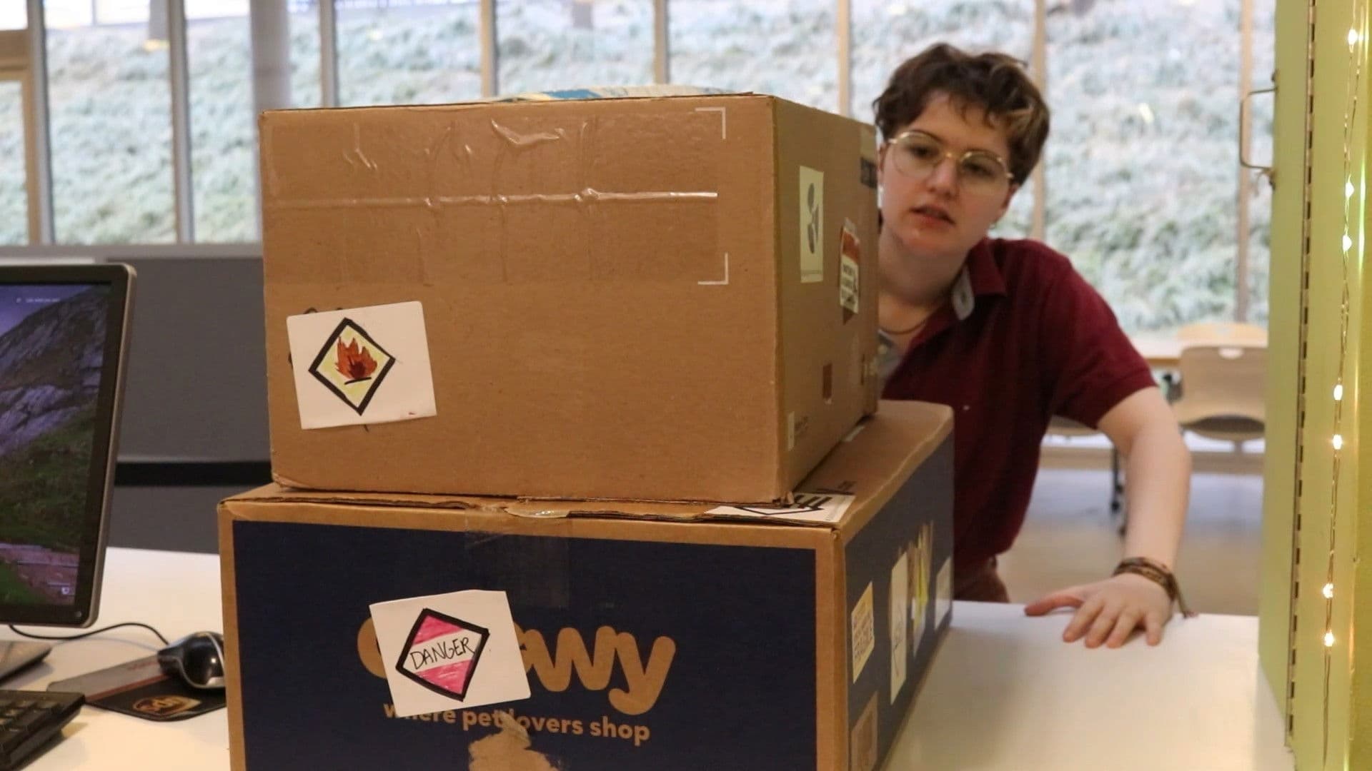 Poster backdrop for Unboxing