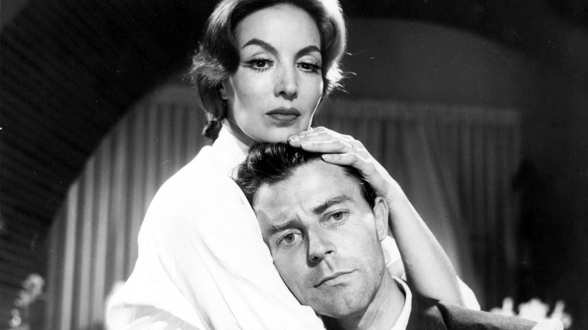 Poster backdrop for Fever Mounts at El Pao