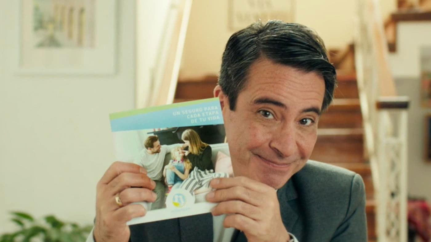 Poster backdrop for Papá Youtuber