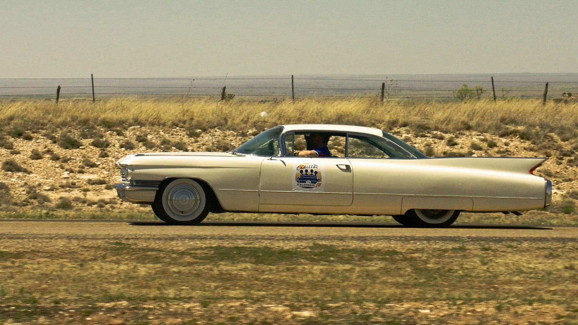 Poster backdrop for Úti að aka - Á reykspúandi kadilakk yfir Ameríku