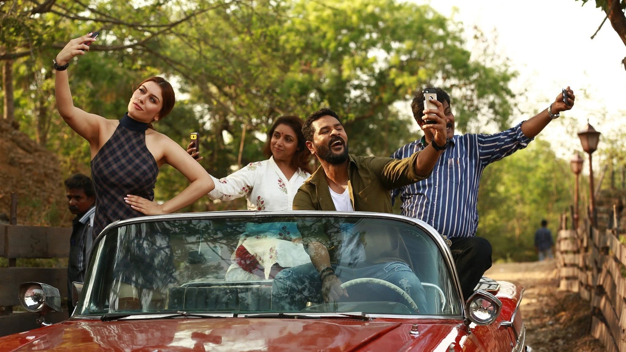 Poster backdrop for Gulaebaghavali