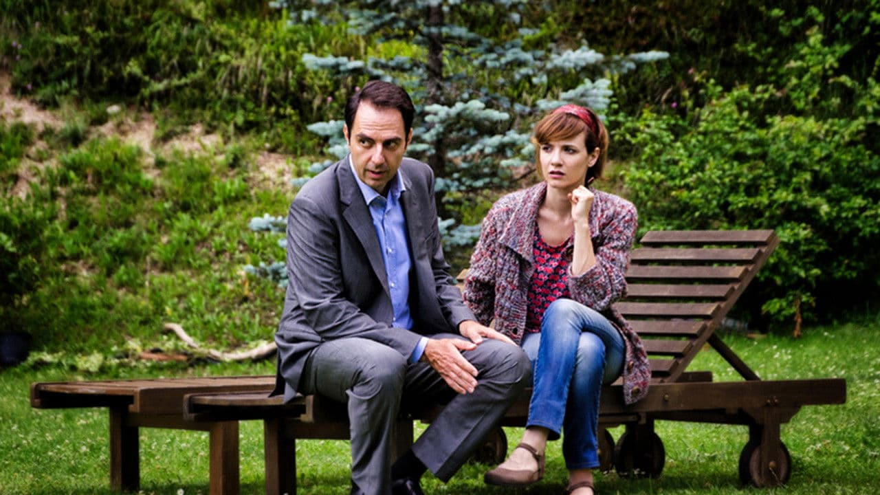 Poster backdrop for Una villa per due