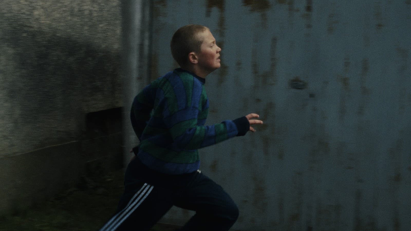 Poster backdrop for merci