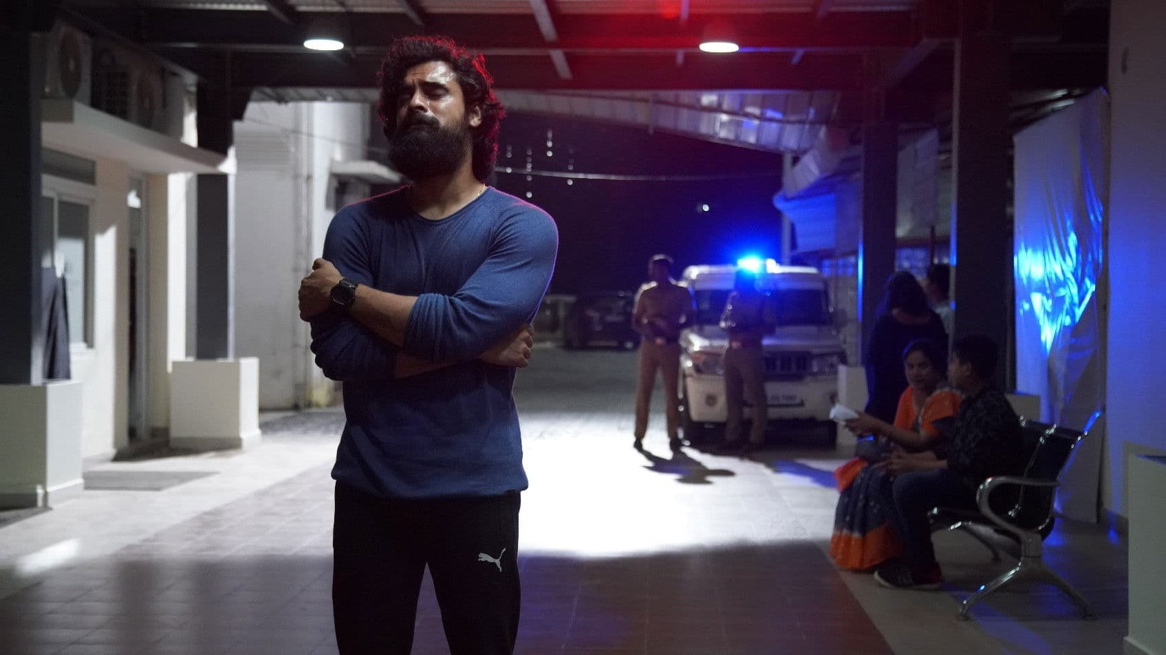 Poster backdrop for Kaanekkaane