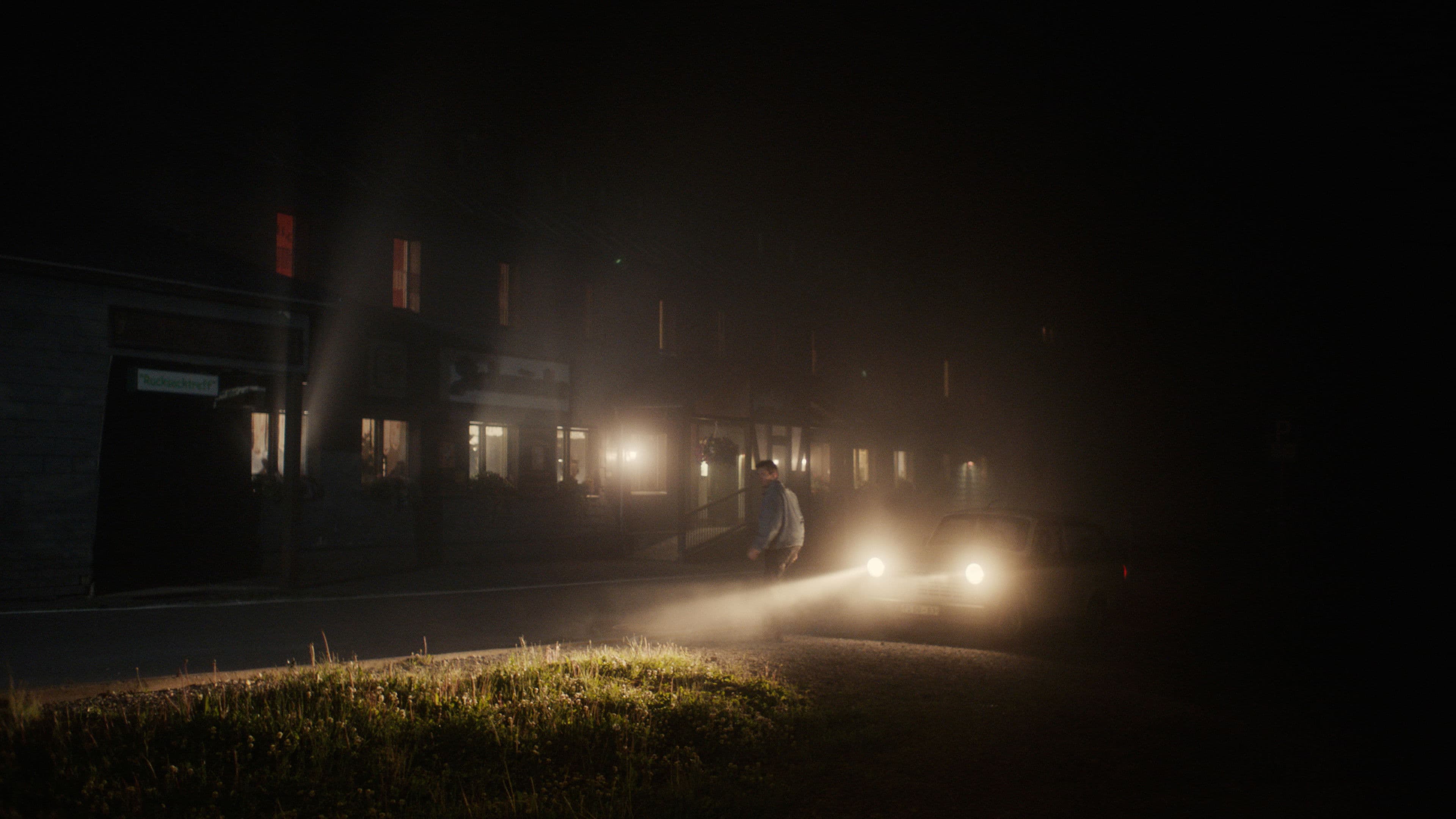 Poster backdrop for Auf der anderen Seite die Freiheit