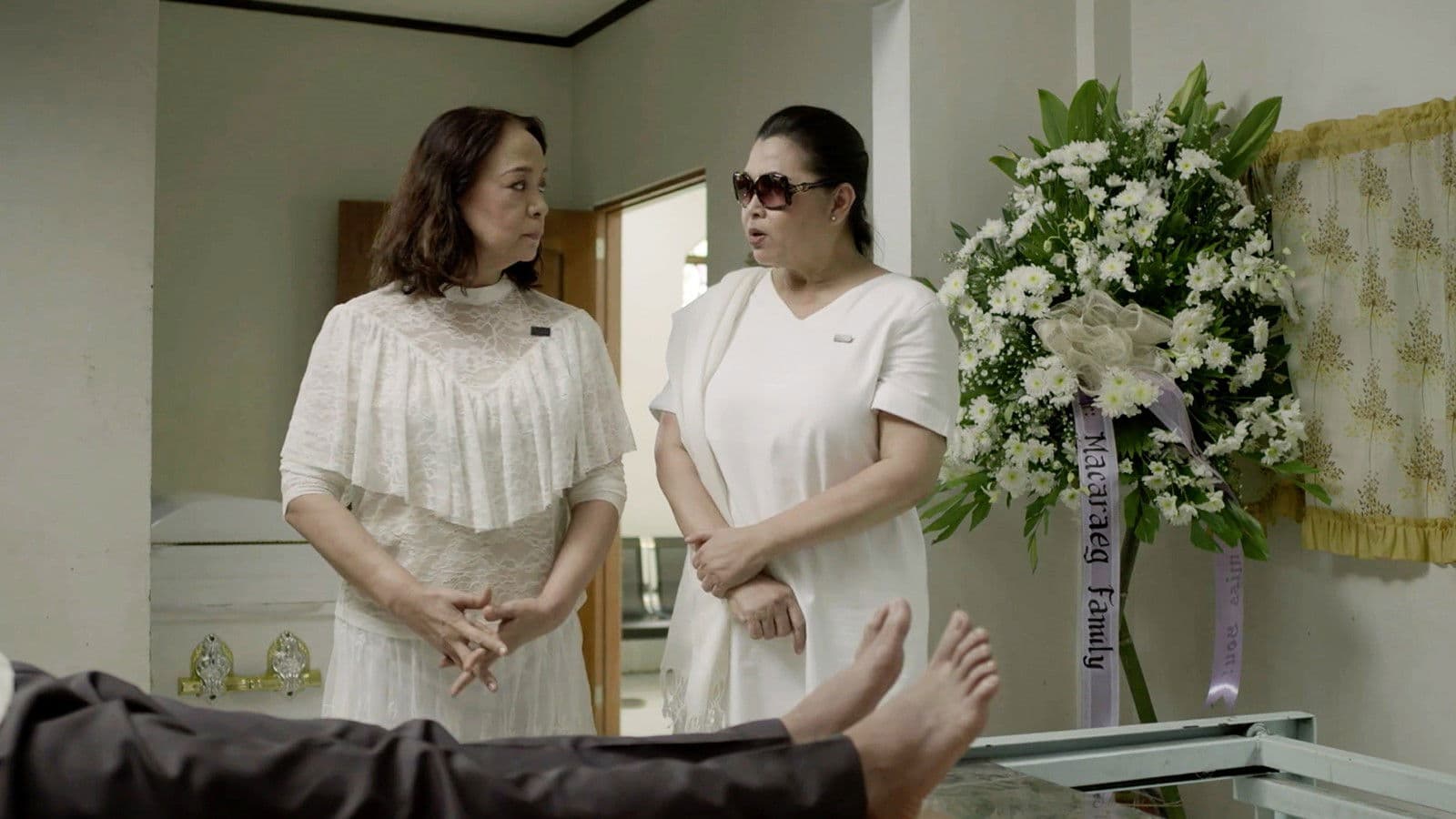 Poster backdrop for Chedeng & Apple