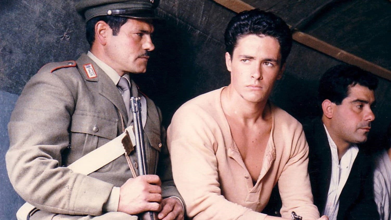 Poster backdrop for Disamistade