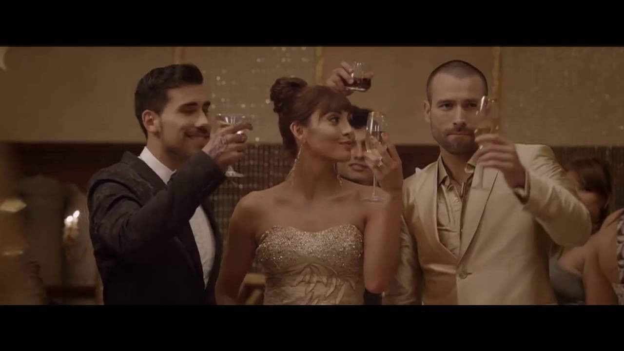 Poster backdrop for Oro y Polvo