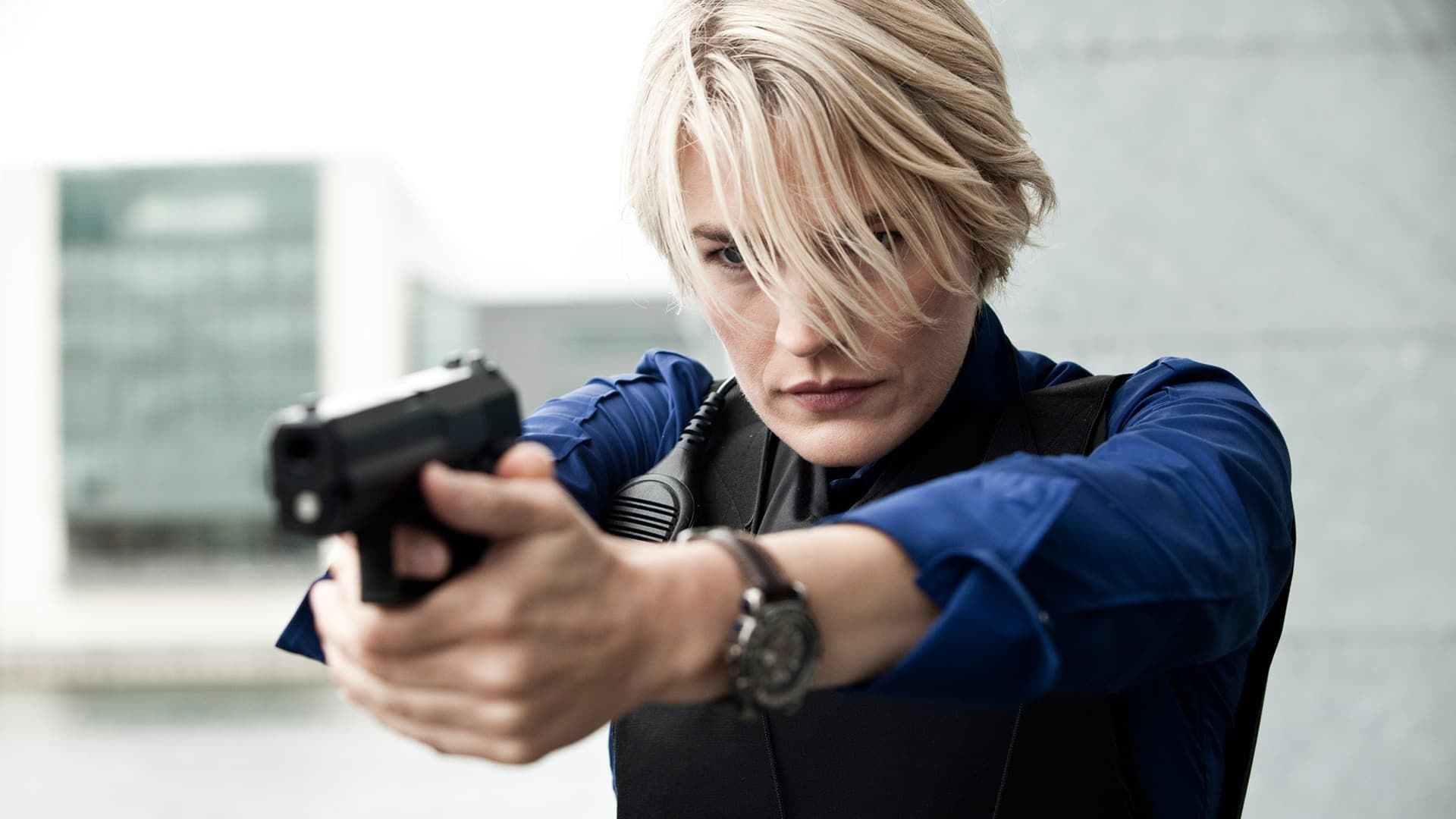 Poster backdrop for Those Who Kill  1 - Corpse in the woods