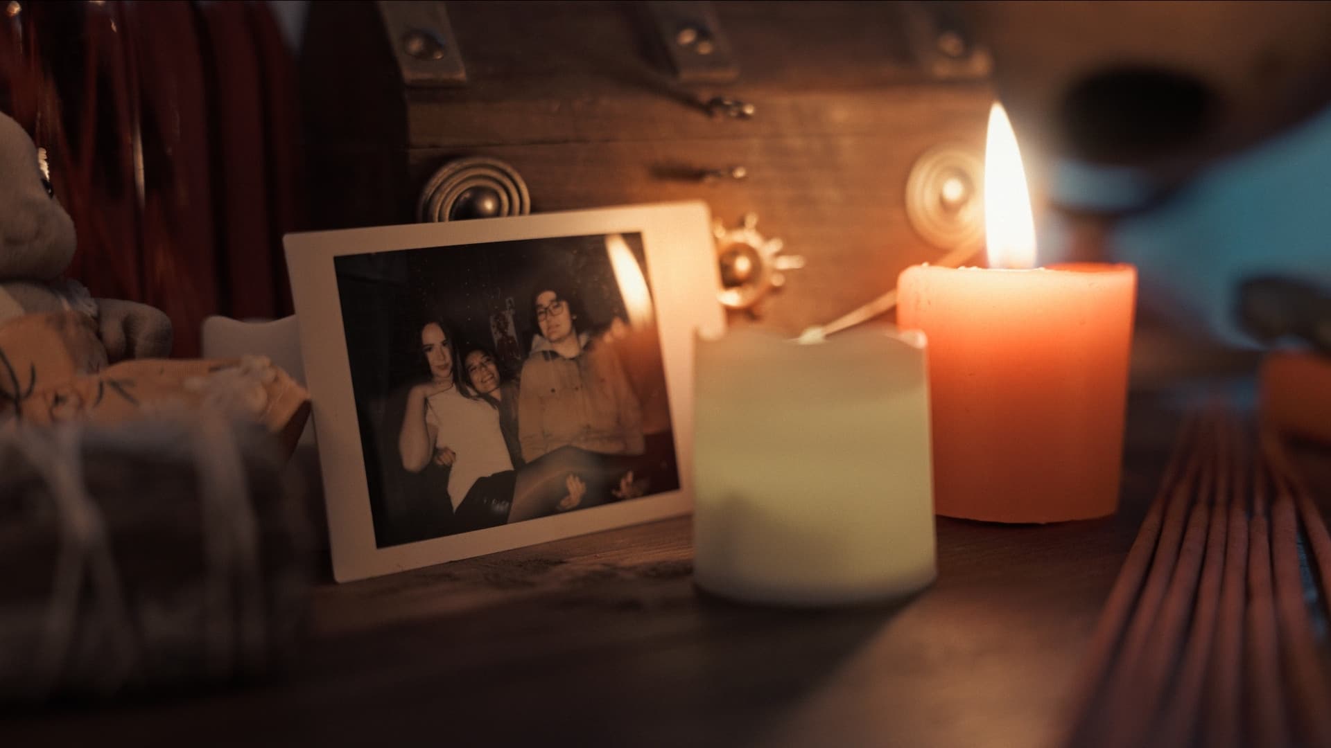 Poster backdrop for El Círculo.