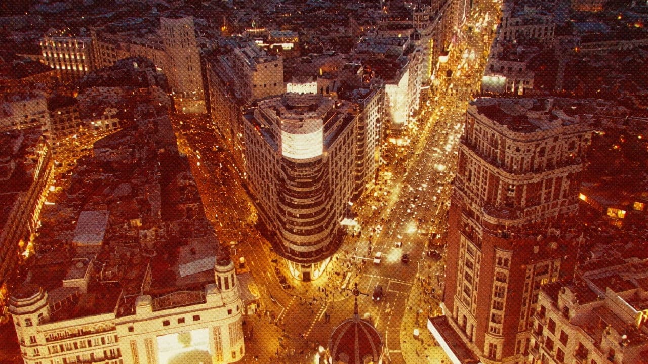 Poster backdrop for La Revuelta