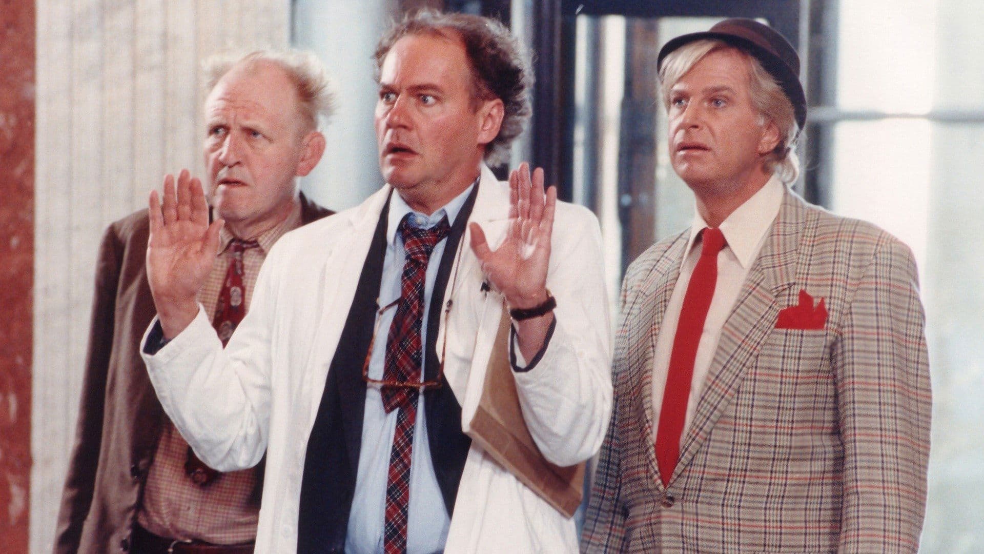 Poster backdrop for Jönssonligan & den svarta diamanten